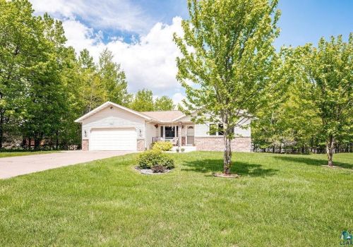 2851 Palisade Dr, Duluth, MN 55811-5830