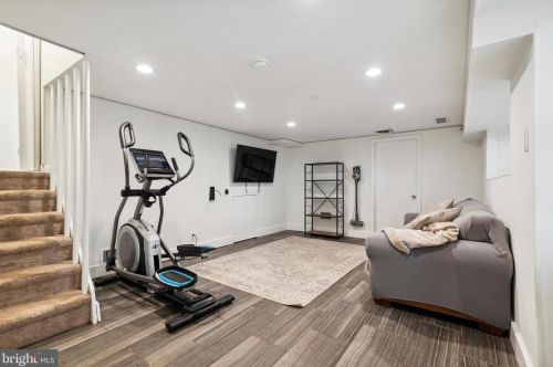 316 Glengary Dr, Pittsburgh PA 19083-2714 exterior