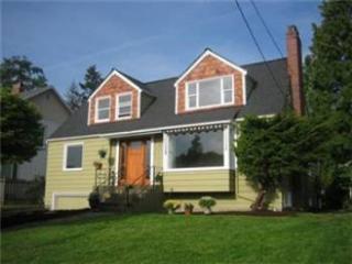 11608 2nd Ave, Seattle WA  98177-4712 exterior