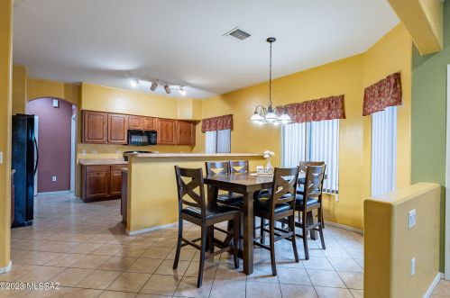 7675 Majestic Palm Ln, Tucson AZ 85756-6112 exterior