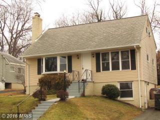818 Crothers Ln, Rockville MD  20852-1104 exterior