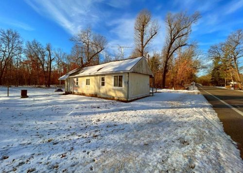 4824 118th Ave, Fennville, MI 49408-9539