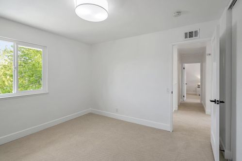 501 Crosslees Dr, San Jose CA  95111-1828 exterior