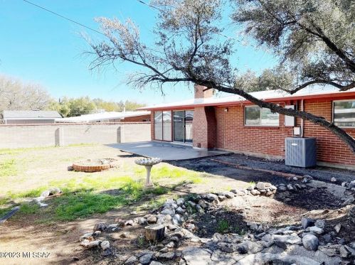 6159 Seneca St, Tucson AZ  85712-3010 exterior