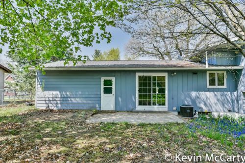 1630 Aberdeen St, Grand Rapids MI 49505-3910 exterior