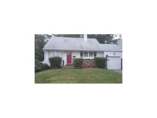 131 Brown Ave, Iselin, NJ 08830-2501