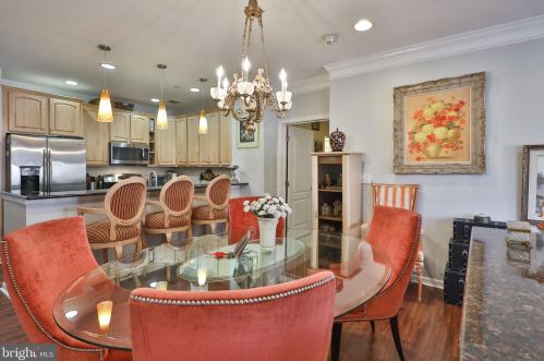 300 Carson Ter, Huntingdon Valley PA 19006-4719 exterior