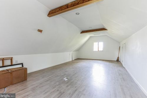 29 Dogwood Ln, Chester PA 19014-1210 exterior