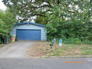 1515 136th Ave, Portland OR  97236-4032 exterior