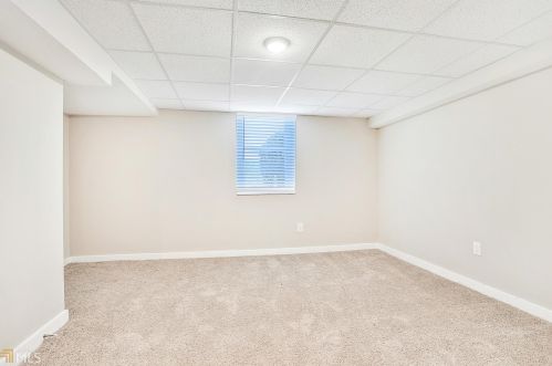 655 Lynn Cir, Atlanta GA  30311-2314 exterior