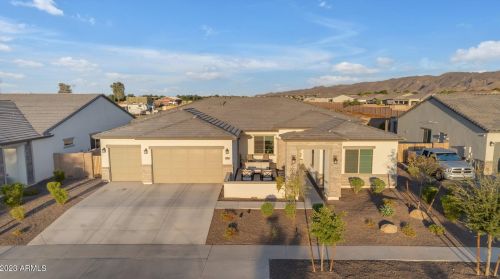 8513 22 Dr, Phoenix AZ 85041-7712 exterior