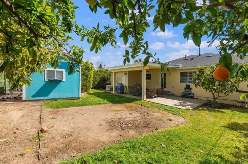 833 Willow Dr, Brea CA 92821-5052 exterior