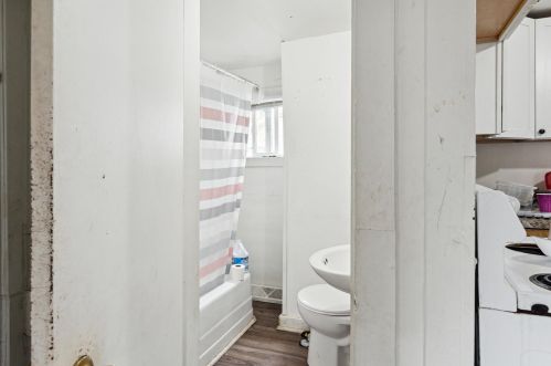 1628 Edwards St, Kalamazoo MI 49007-1833 exterior