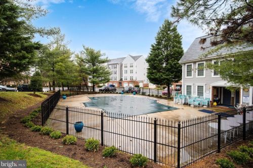 287 Pickett St, Alexandria VA  22304-4742 exterior