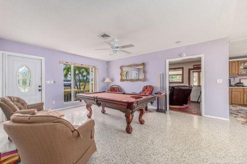 3113 Monte Vis St, Fort Pierce FL 34952-6002 exterior