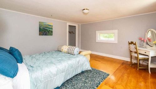 514 Kalamazoo St, Paw Paw MI 49079-1130 exterior