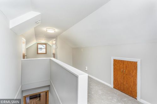 678 Iowa Ave, Saint Paul MN 55106-1015 exterior