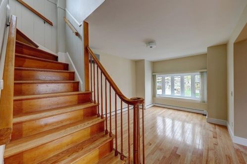 100 Beaufort St, Providence RI  02908-4435 exterior