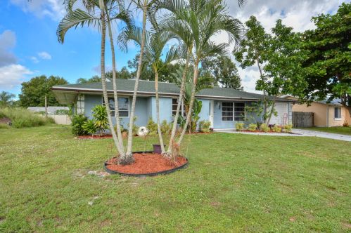 1450 Portillo Rd, Fort Pierce, FL 34952-4984