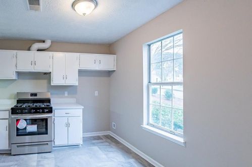 4029 Bayside Cir, Atlanta GA exterior