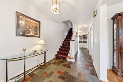 333 Sturges Pkwy, Elmhurst IL 60126-3339 exterior