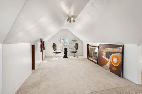 616 Poquonock Ave, Windsor CT  06095-2204 exterior