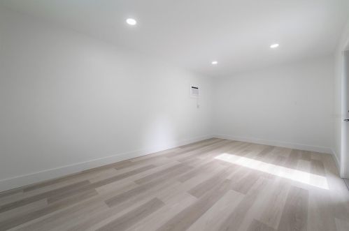 7202 15th St, Tampa FL  33610-1210 exterior