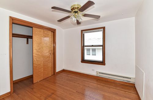 3412 9 Pl, Milwaukee WI 53215-3211 exterior