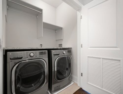 3417 Bell Ave, Chicago IL 60622-3033 exterior