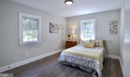 201 University Blvd, Silver Spring MD  20901-1945 exterior