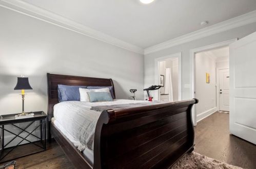 1035 Clb Ct, Atlanta GA 30319-7400 exterior