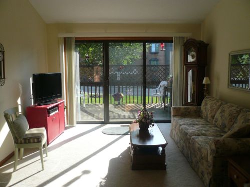 2205 Radcliff Cir, Grand Rapids MI 49546-7725 exterior