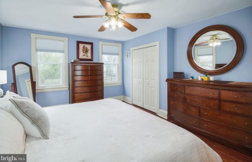 212 Atlantic Ave, Tavistock NJ 08033-3334 exterior