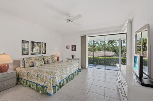 52 Cypress Vw Dr, Naples FL 34113-8082 exterior