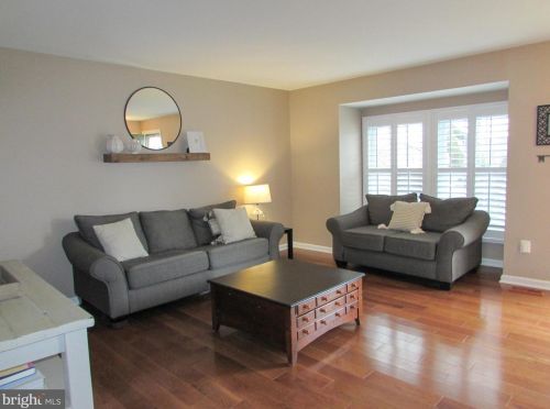 7965 Brightmeadow Ct, Ellicott, MD 21043-7936