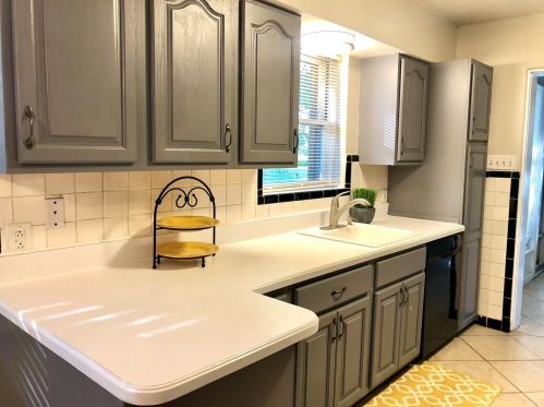 11855 Kramper Ln, Saint Louis MO  63128-1431 exterior