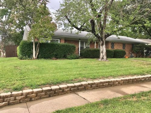 2641 Lasalle Dr, Irving TX  75062-7155 exterior