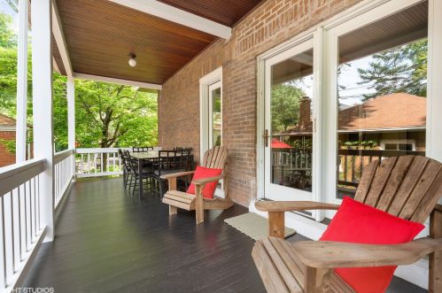 6553 Hiawatha Ave, Chicago IL 60646-4219 exterior