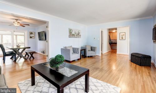 2998 Glenora Ln, Rockville MD 20850-3055 exterior