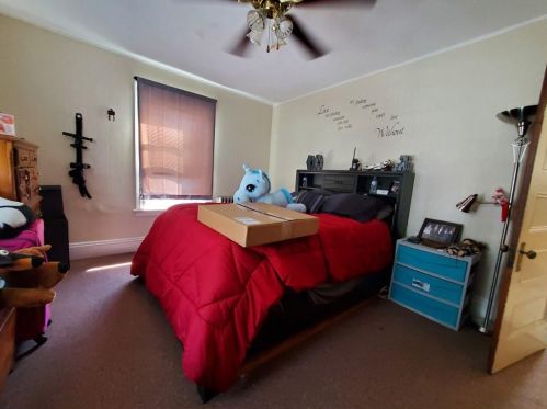 13 Clinton St, Providence RI 02919-4122 exterior