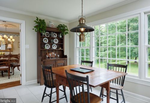 13508 Maidstone Ln, Rockville MD 20854-1030 exterior