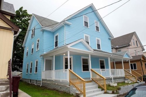 370 2nd Ave, Woonsocket RI  02895-4109 exterior