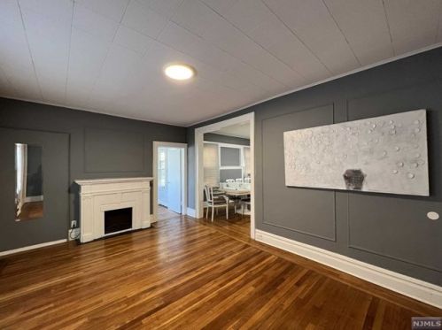 261 Seymour Ave, Newark NJ  07112-1633 exterior