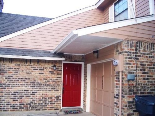 3002 Adolph St, Dallas TX  75204-5509 exterior