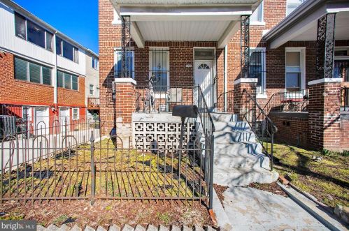 637 Otis Pl, Washington, DC 20010-1701