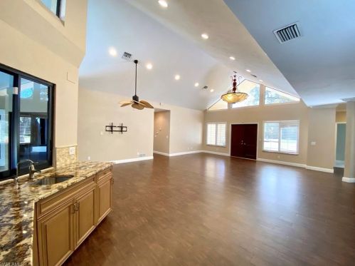 390 31 St, Naples FL 34117-3102 exterior