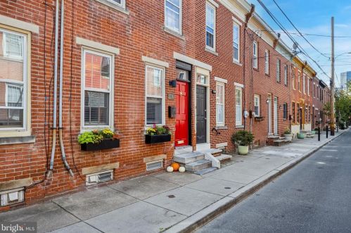 2210 Kater St, Philadelphia PA 19146-1139 exterior
