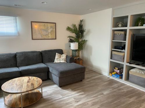 1548 Beach St, Meskegon MI  49441-1006 exterior