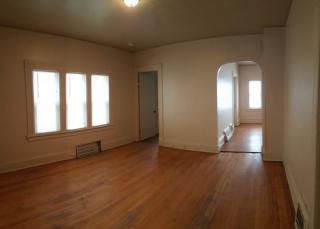 2724 Palmer St, Milwaukee WI  53212-2427 exterior