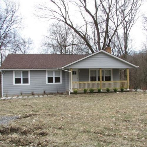 120 Owens Rd, Moon Twp PA  15108-2439 exterior